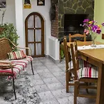 Bed And Breakfast Aijpel