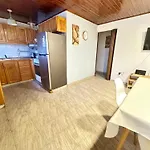 Casa 2 Dorm Av. Alem