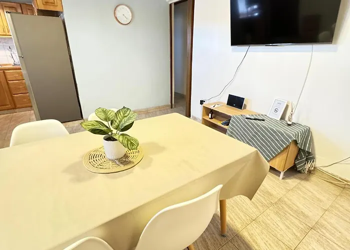 Casa 2 Dorm Av. Alem