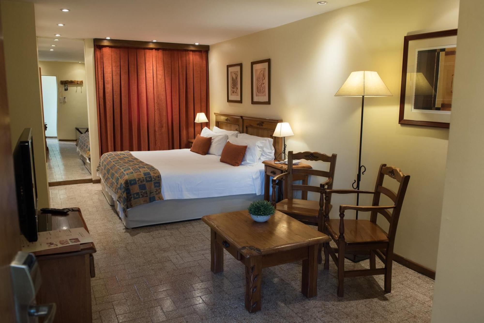 Del Bosque Apartahotel 3*