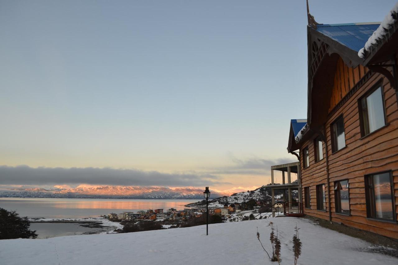 Hotel Nires
