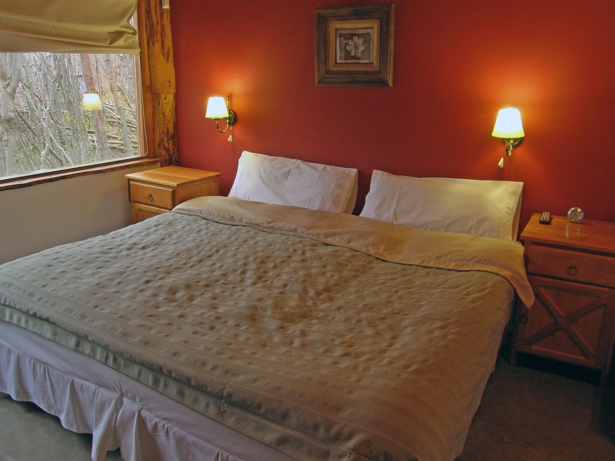 Patagonia Lodge *