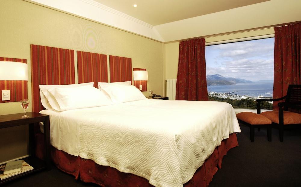 Acebos Hotel