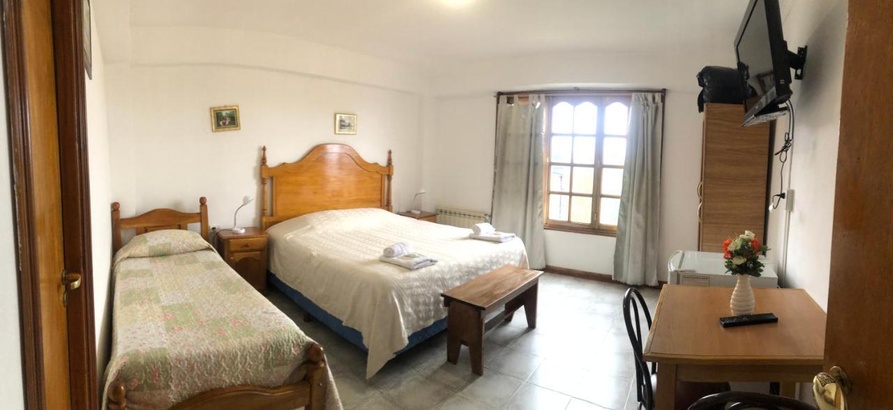 Hotel Del Pinguino 2*