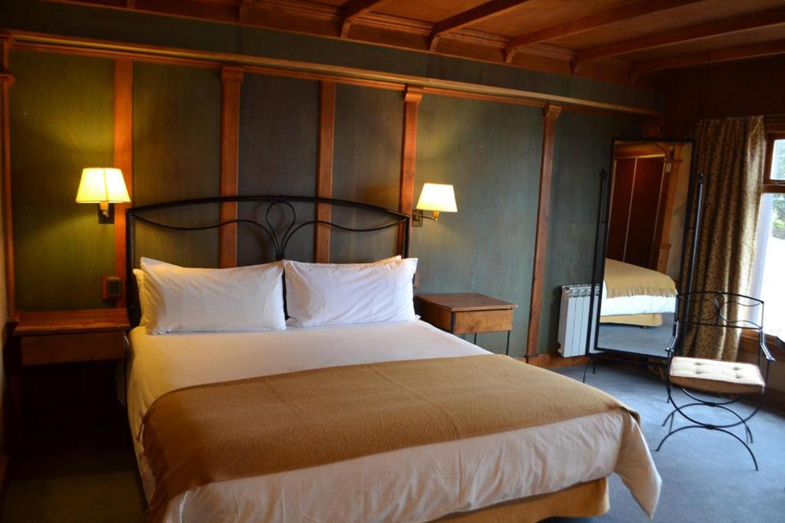Hotel Nires 3*