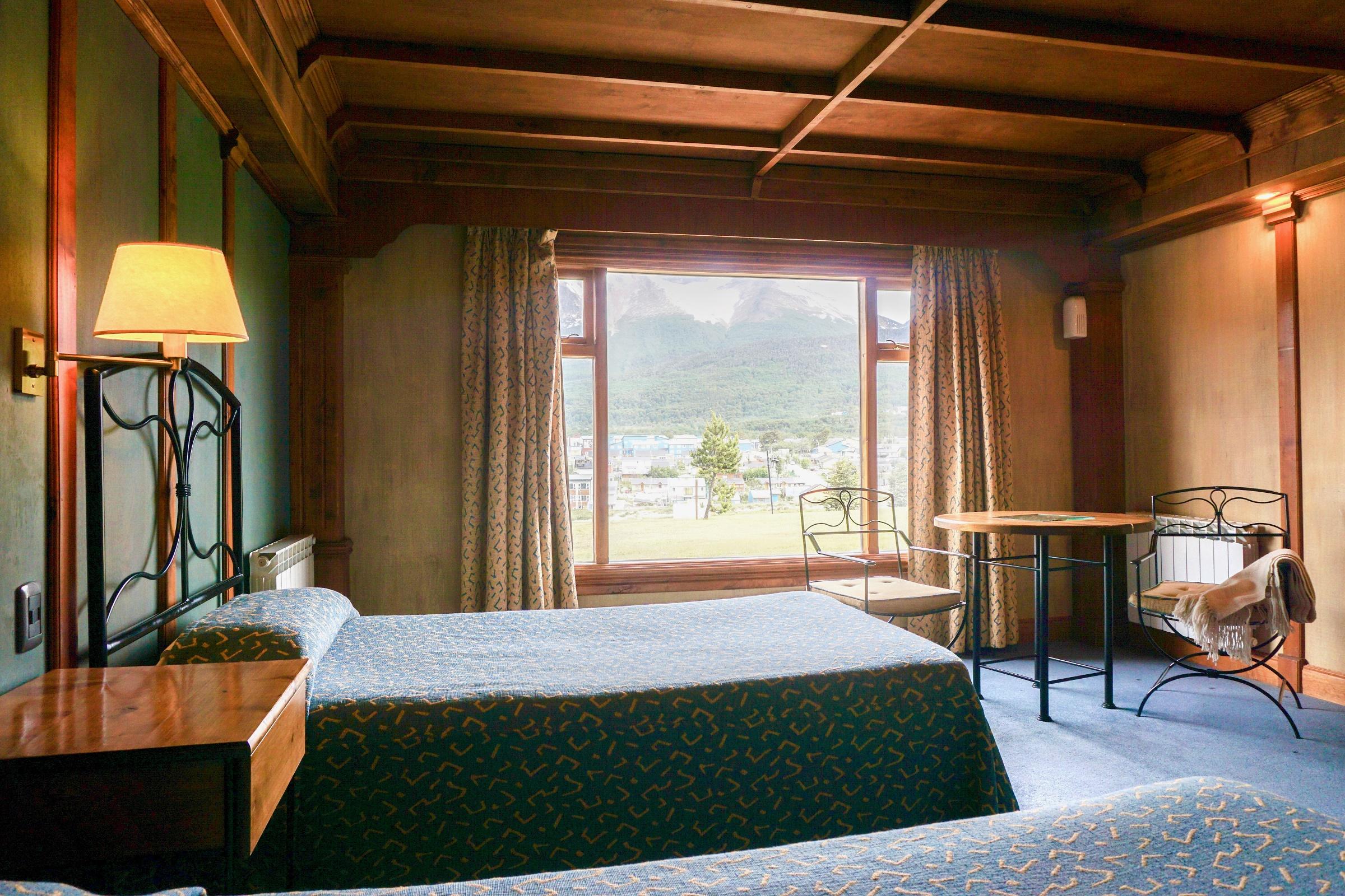 Nires Hotel