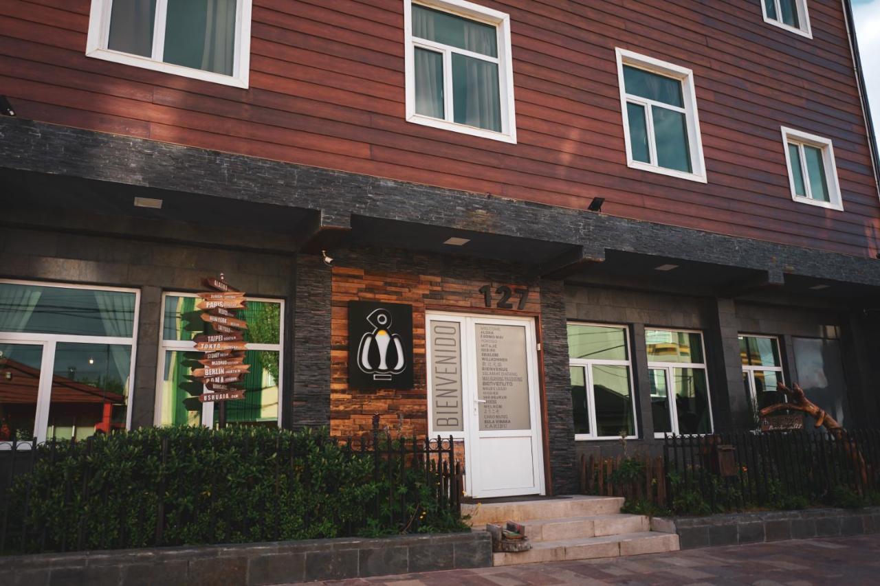 Oshovia Hostel *