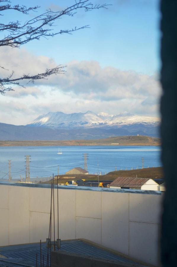 Jeujepen 1 - Amplio Departamento 3 Ambientes * Ushuaia