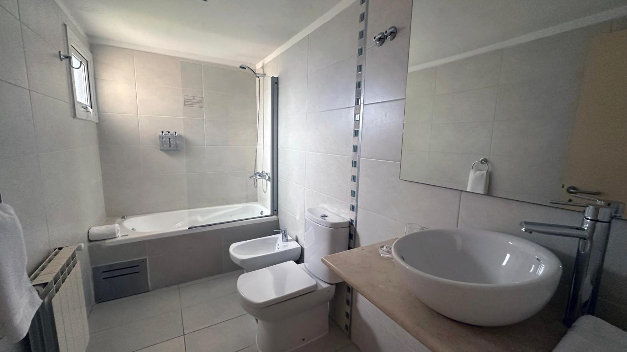 Hotel Lengas 3*