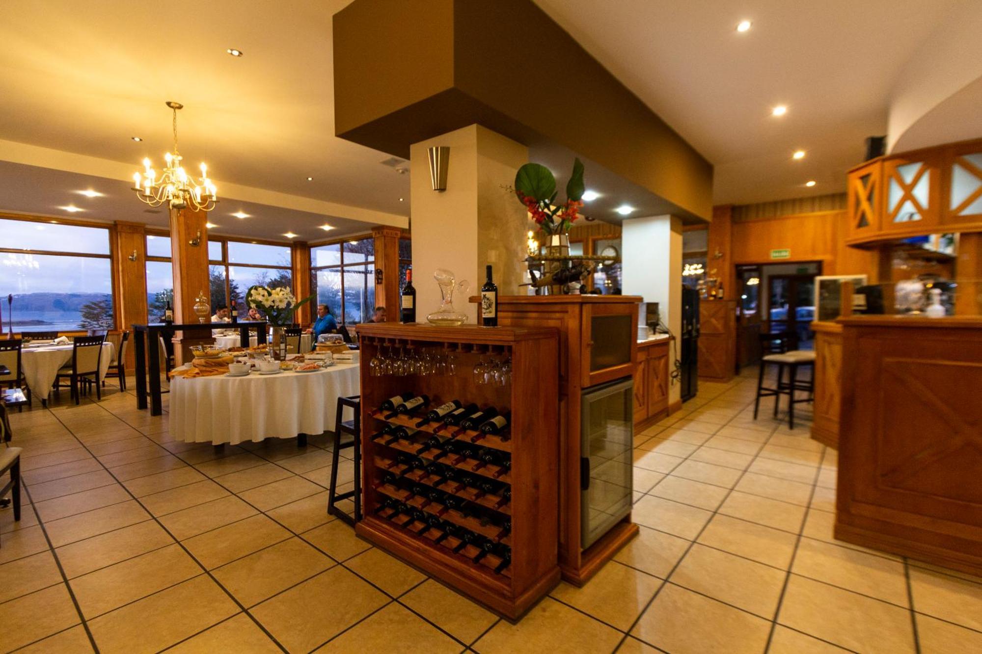 Altos Hotel&resto Hotel
