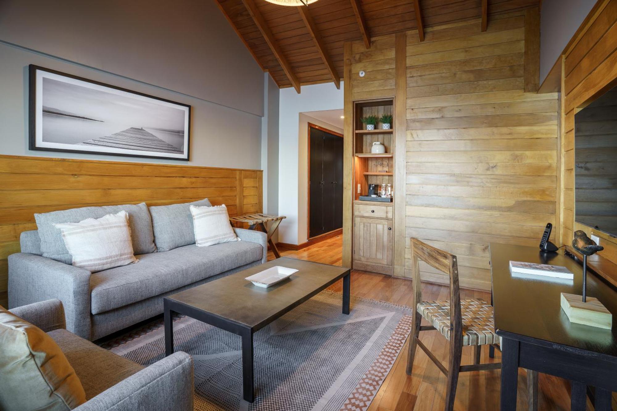 Cauquenes + + Experiences 5*