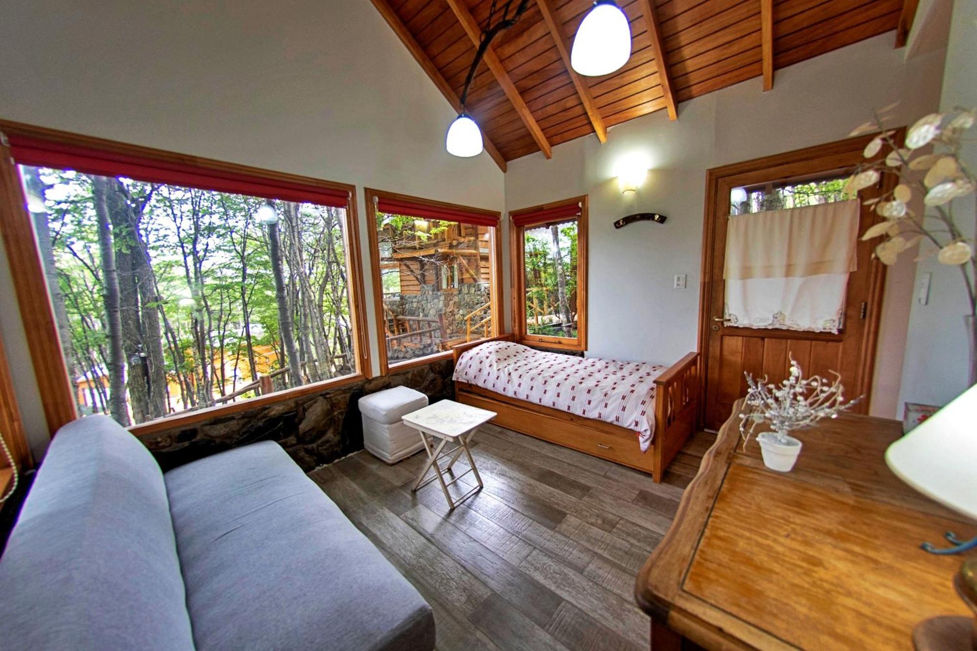 Patagonia Lodge *