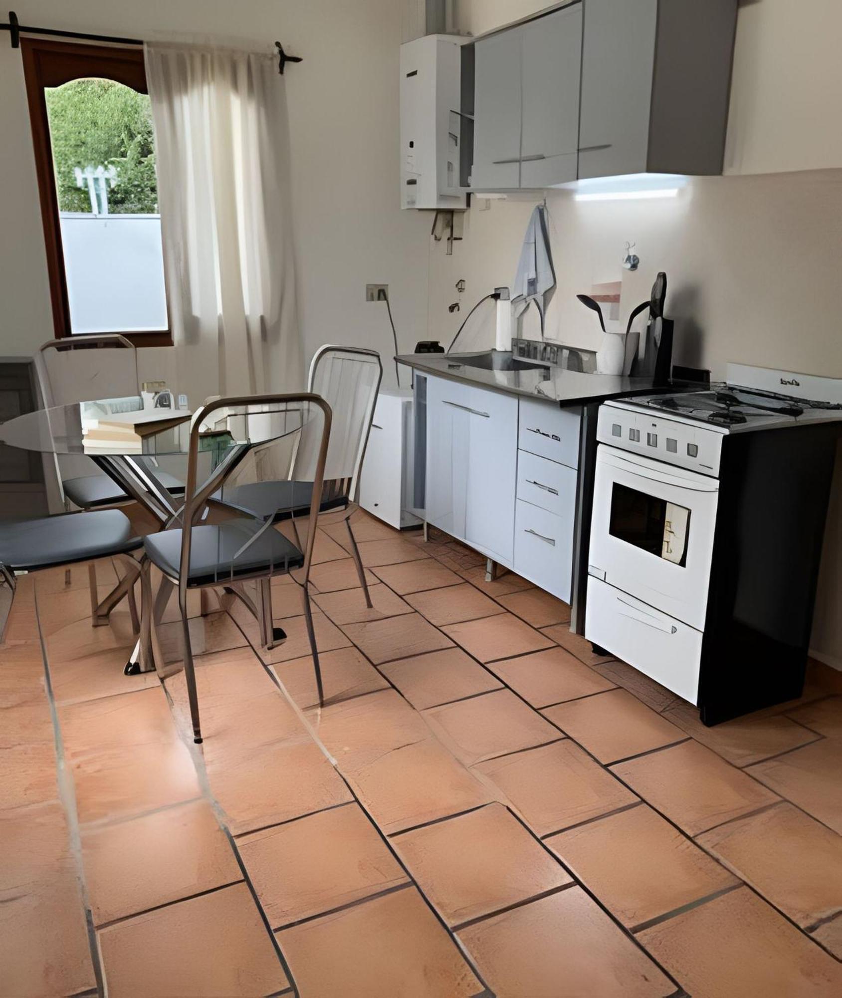 Lindo Centrico Y Cercada De Todo Apartamento *