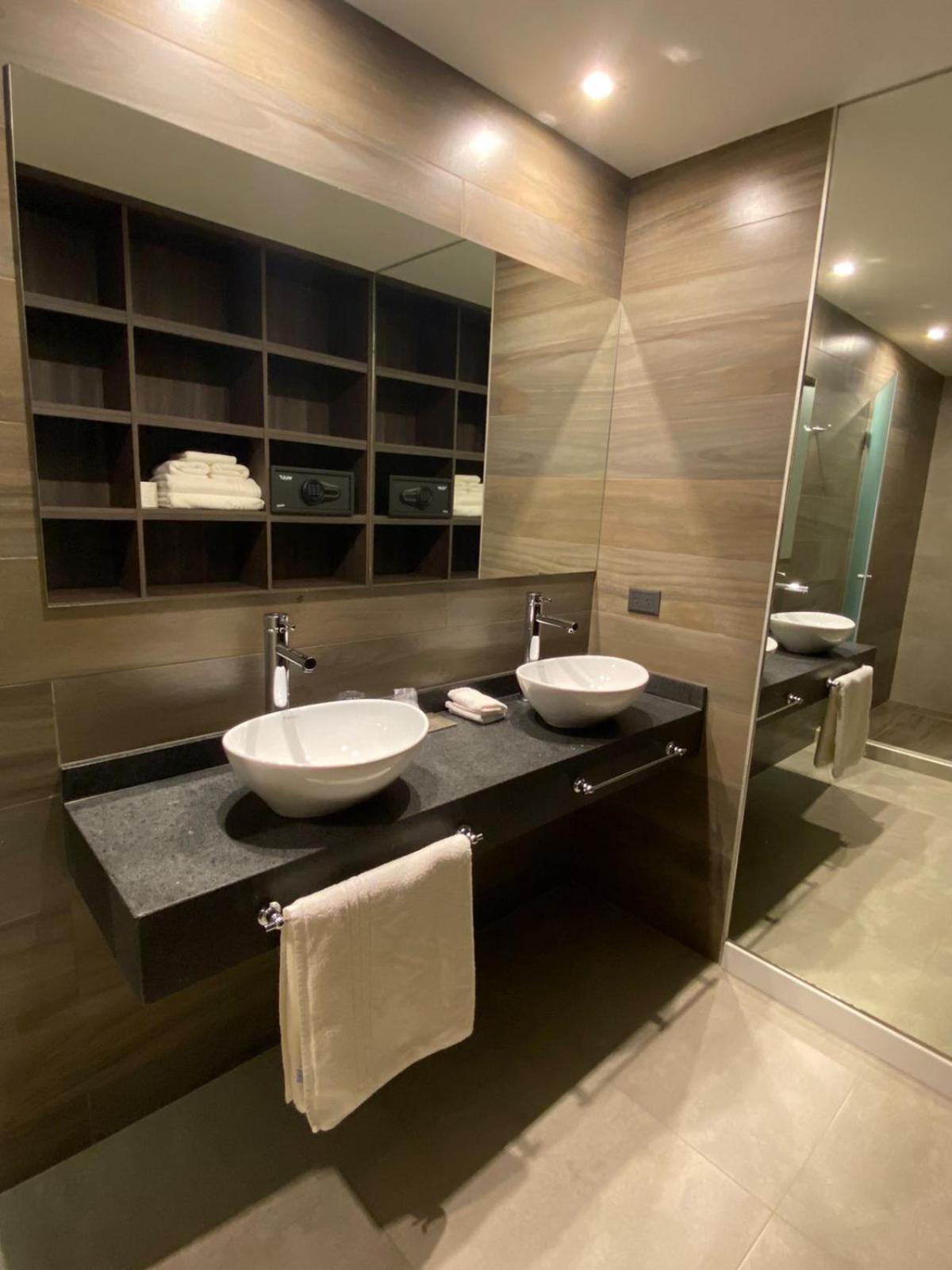 Canal Beagle Hotel 4*