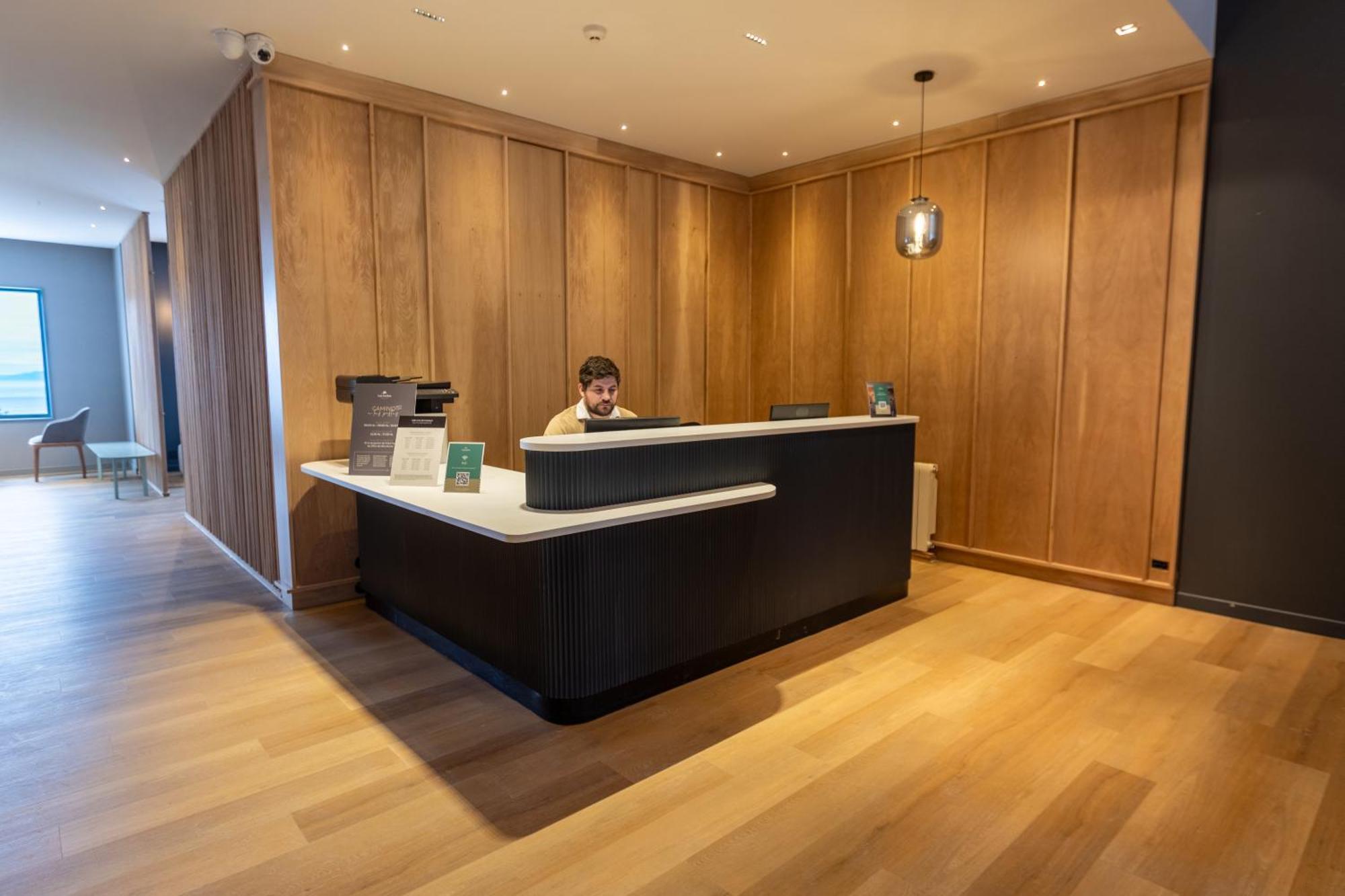Hotel Acebos 4*