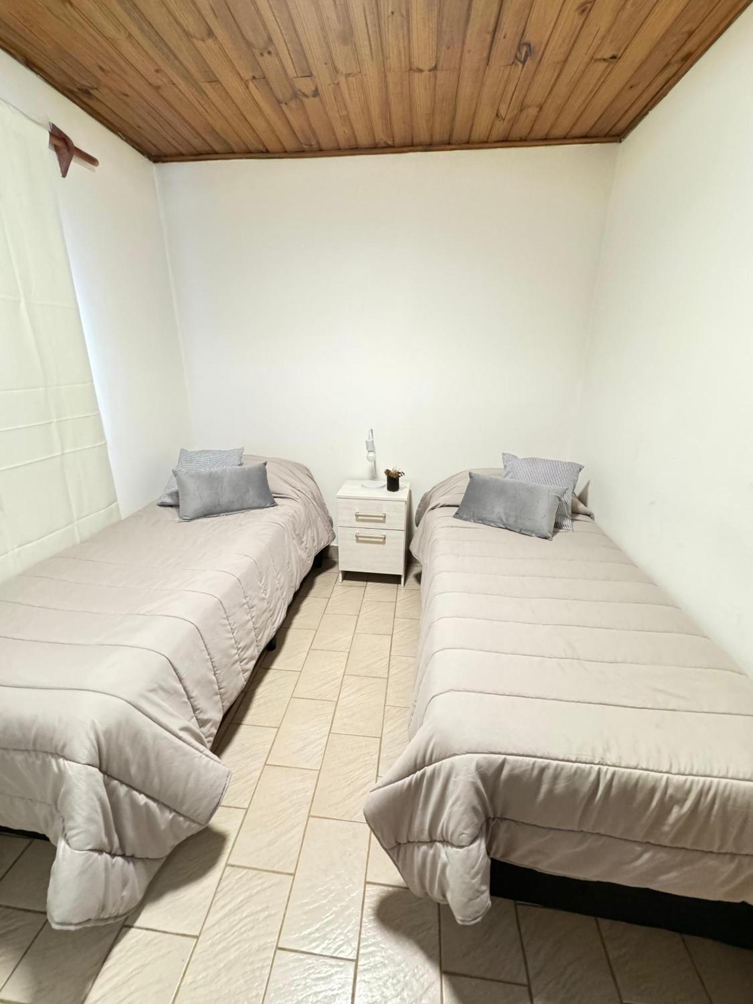 Casa 2 Dorm Av. Alem * Ushuaia