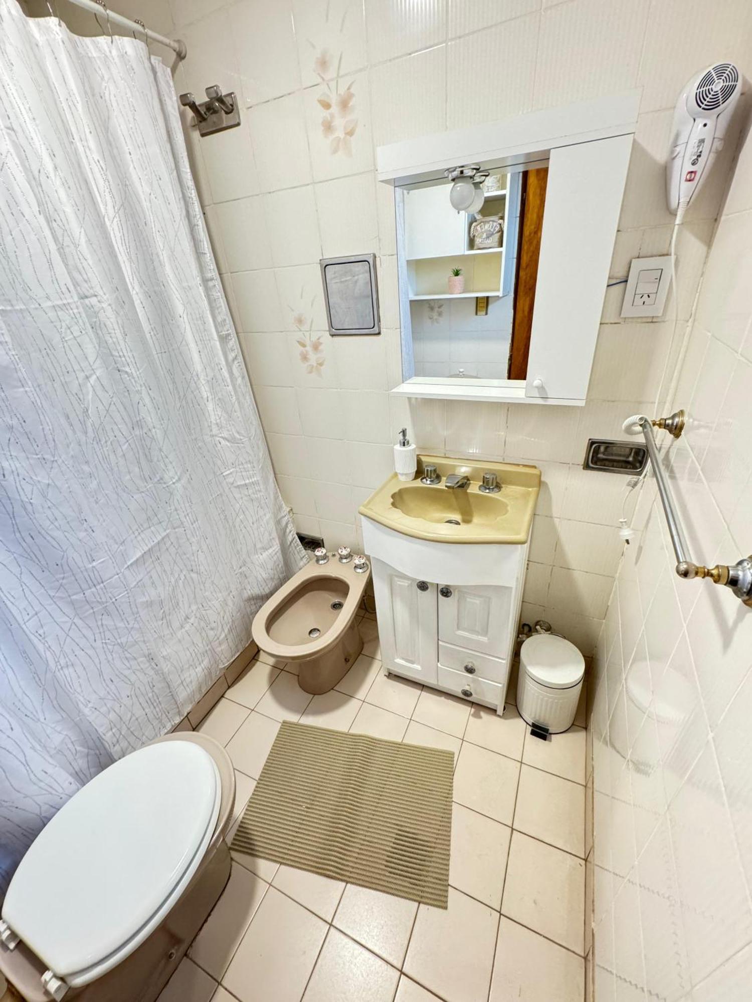 Casa 2 Dorm Av. Alem Сasa de vacaciones *