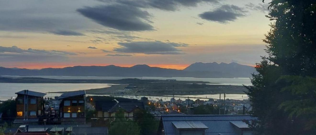 Casaaustral Tu Con Vista Unica De Toda La Ciudad Y El Canal
