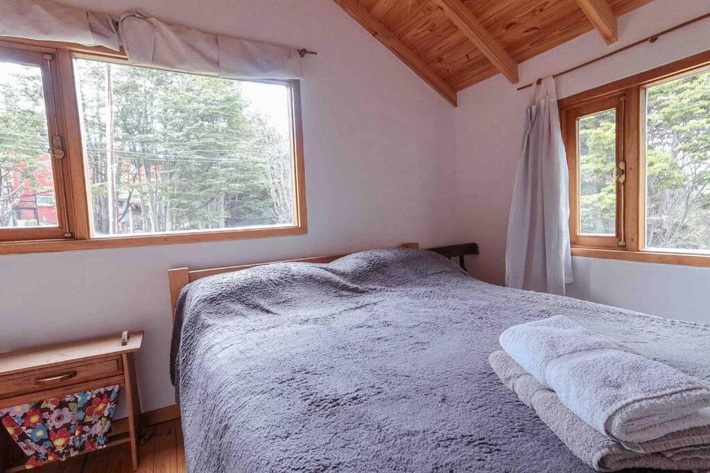 Dakota, * Ushuaia