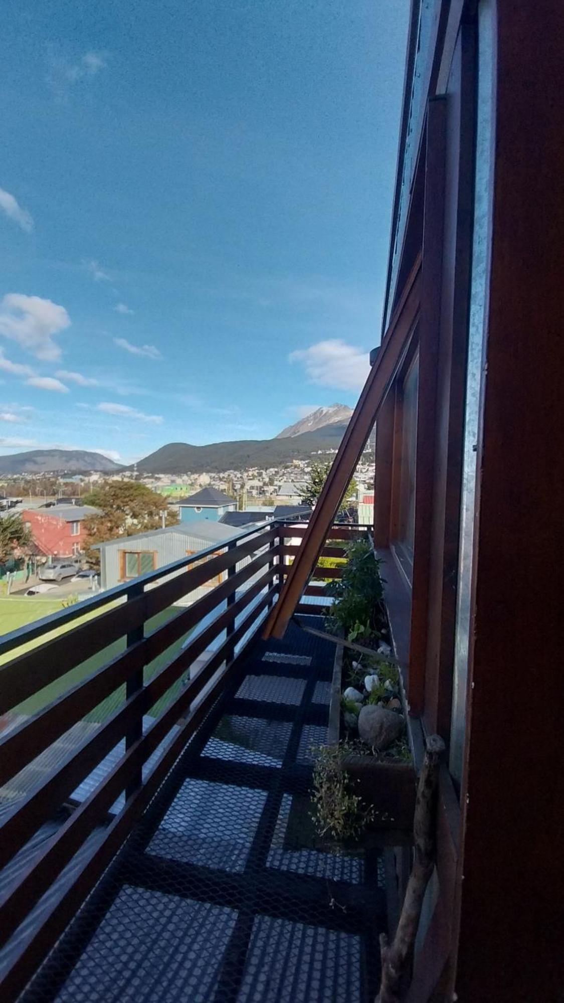 Calido * Ushuaia