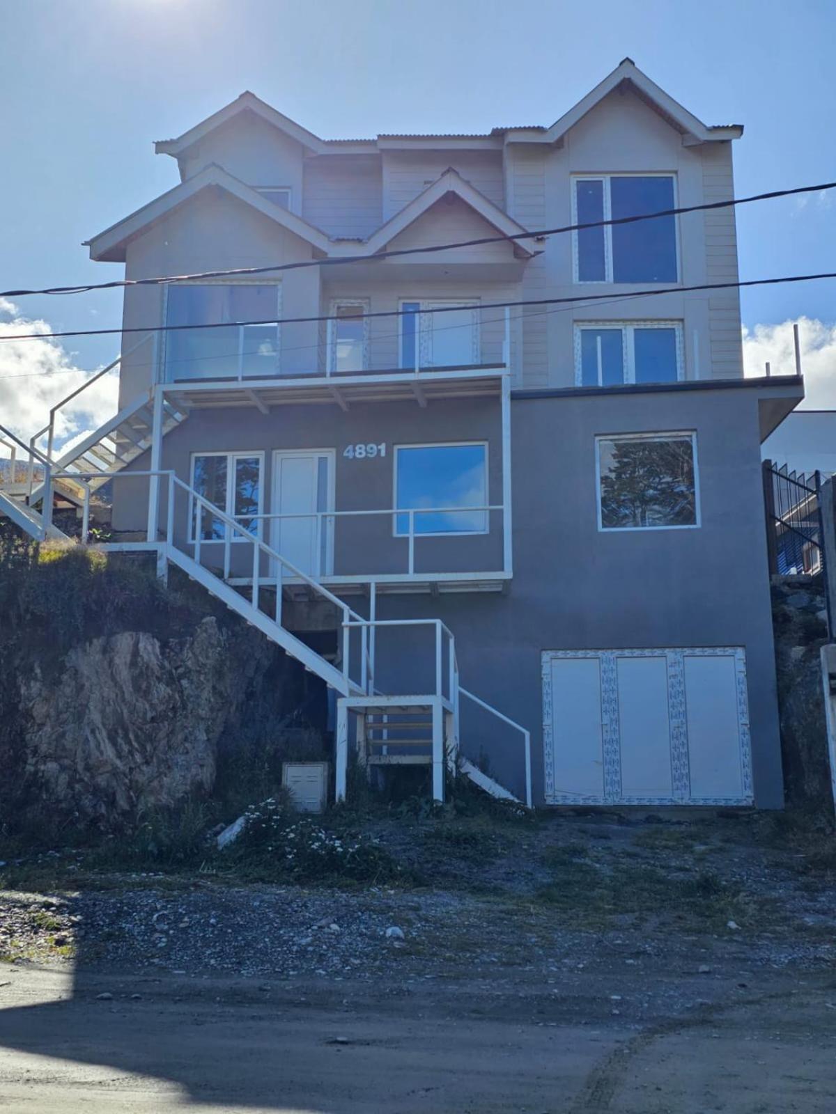 Alakalufes House Ushuaia