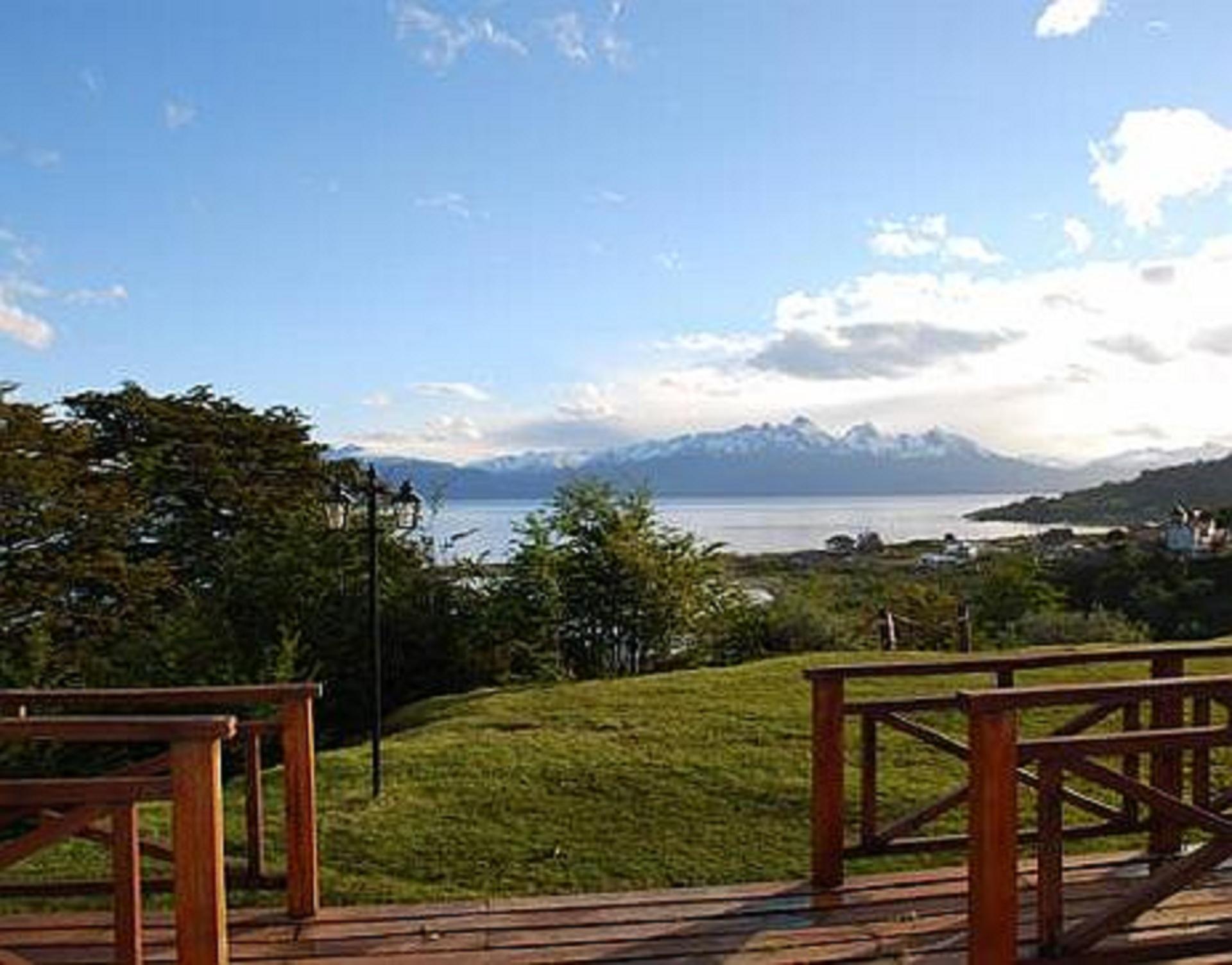 Hotel Nires 3*