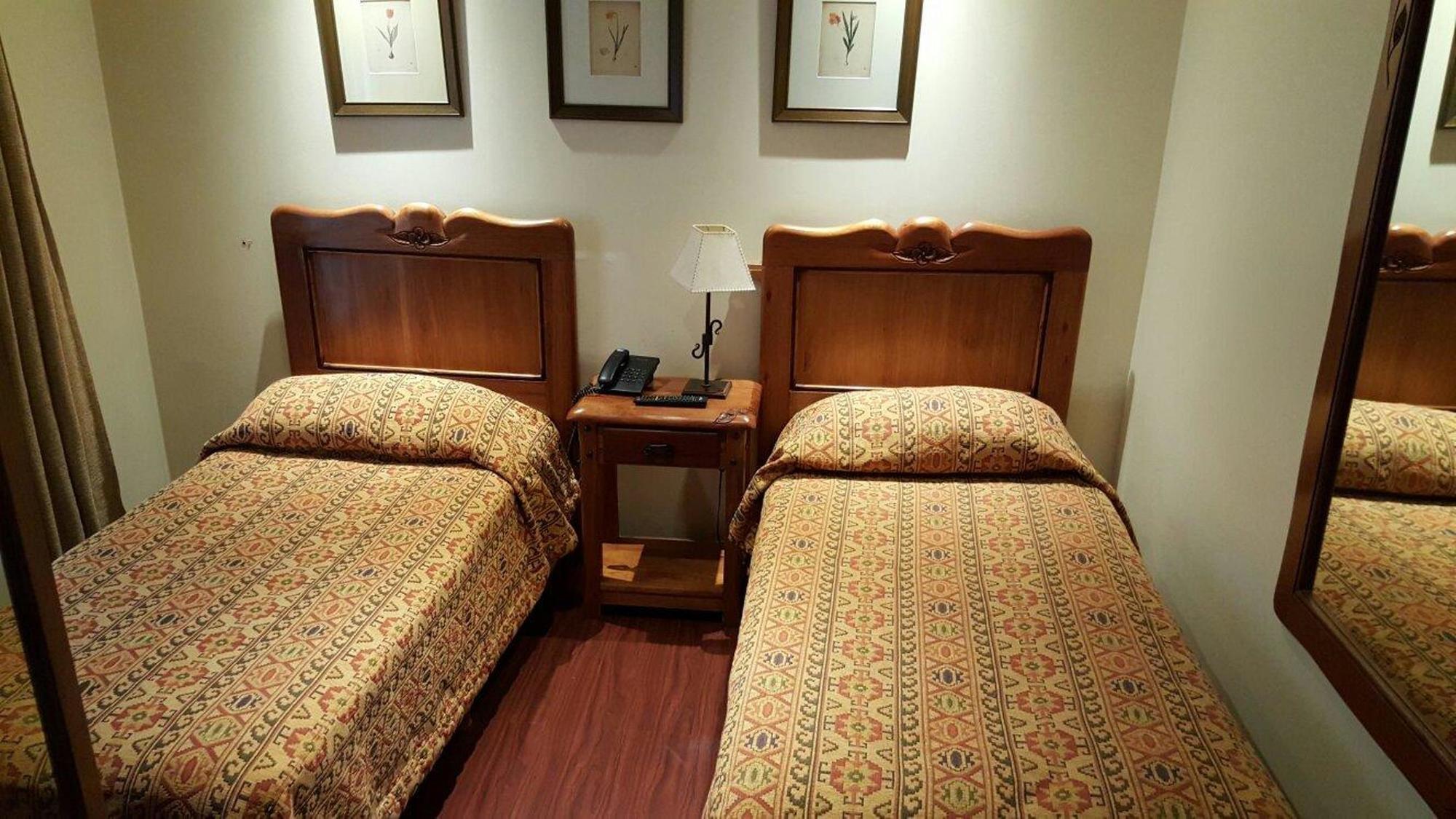 Del Bosque Apartahotel
