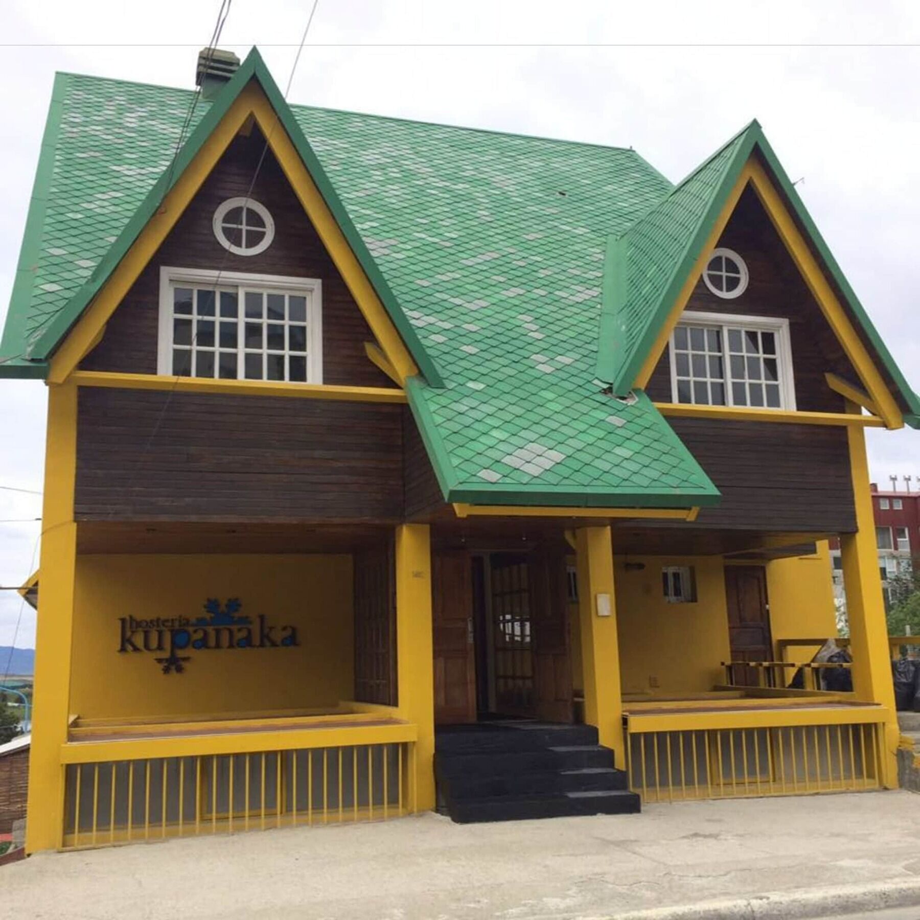 Inn Kupanaka 2*