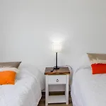 Gray Fox Apartments Las Aljabas