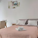 Castor Fueguino: Departamento Calido, Centrico Y Equipado - Wi Fi