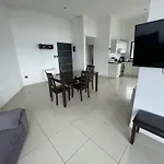 Entire Apartment In The Center, Top Floor With View Of The Beagle