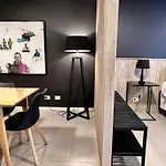 Seaport Apartment Studio Austral 401