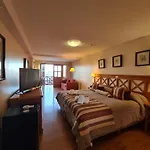 Altos Ushuaia Hotel&Resto