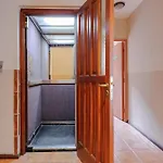 Gray Fox Apartments Roca