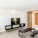 Terrazas Del Beagle Apartamentos