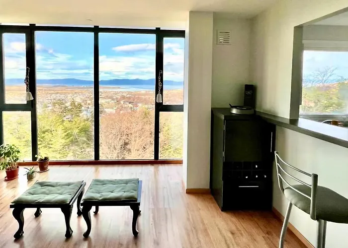 Departamento Moderno En La Montana Con Vista Al Canal