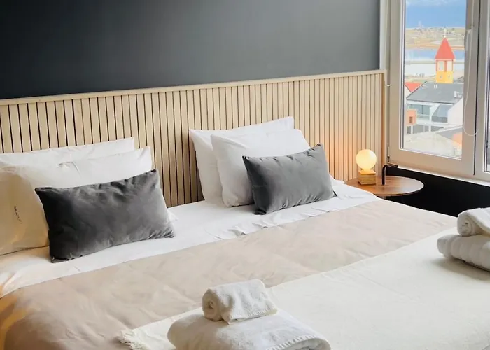 Seaport Apartments Studio Austral 402