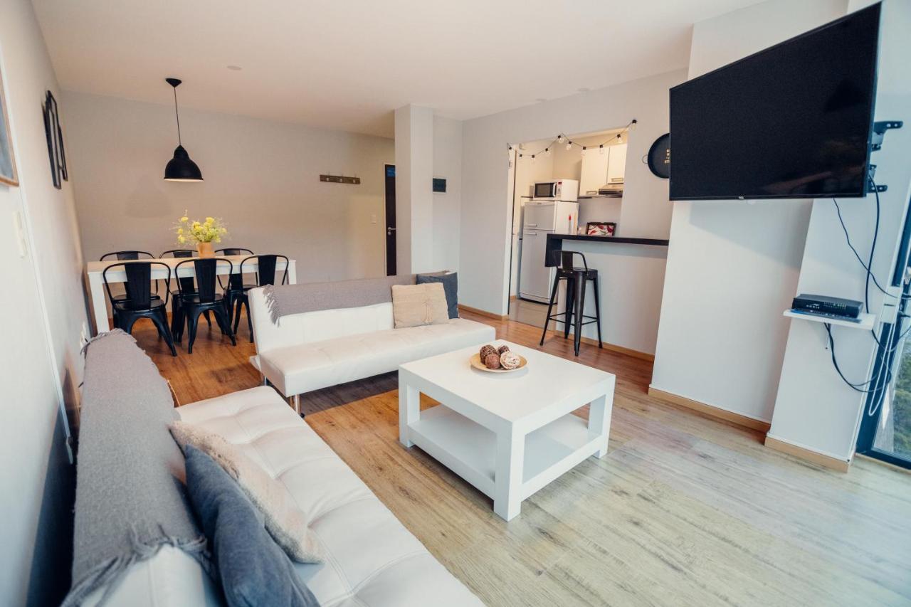 Homes Martial Apartamento