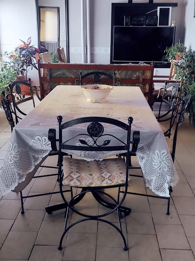 Casa Amplia Estacionamiento Privado. *