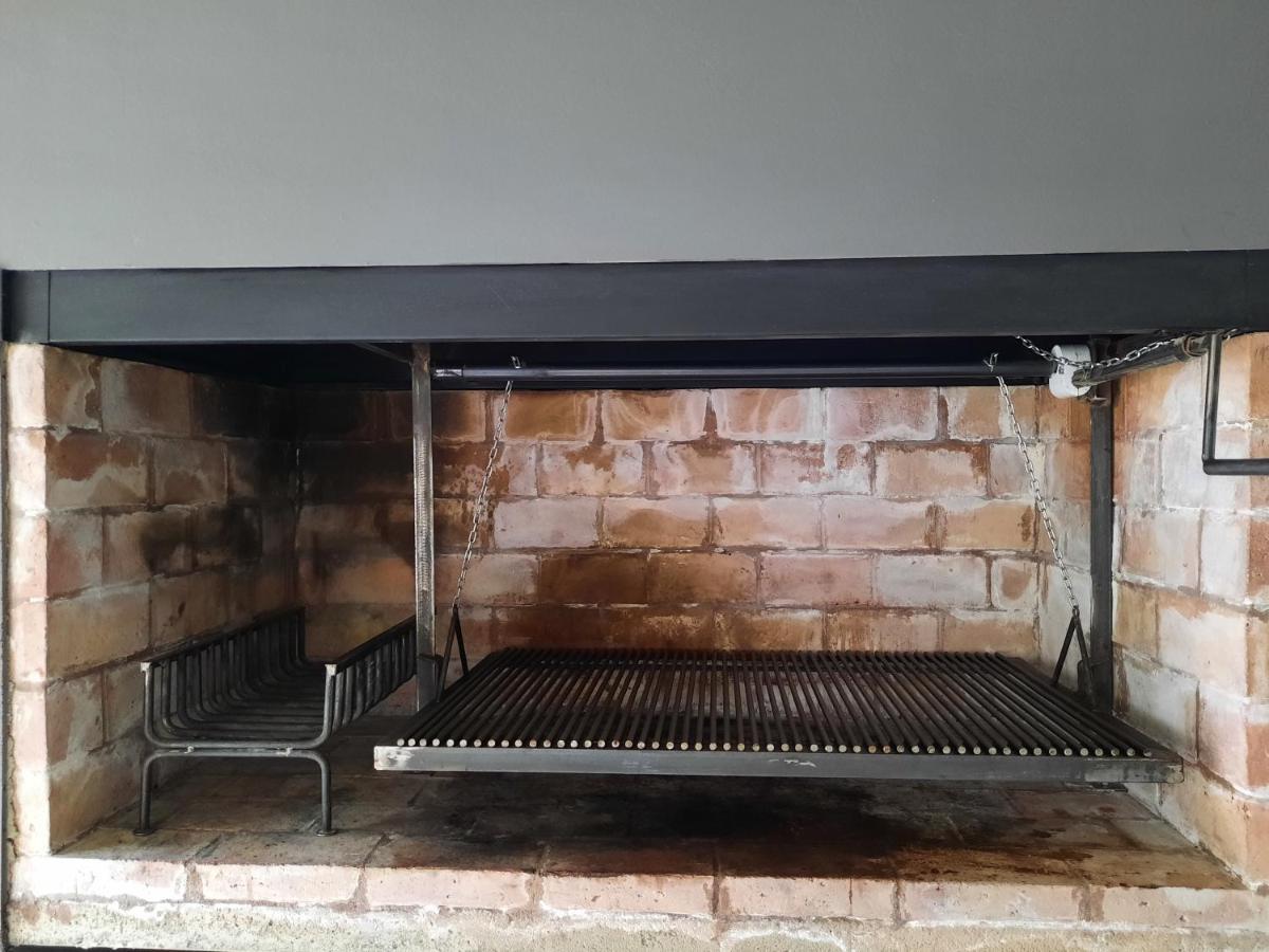 Apartamento Casa De Invitados Con Parrilla Y Horno A Lena