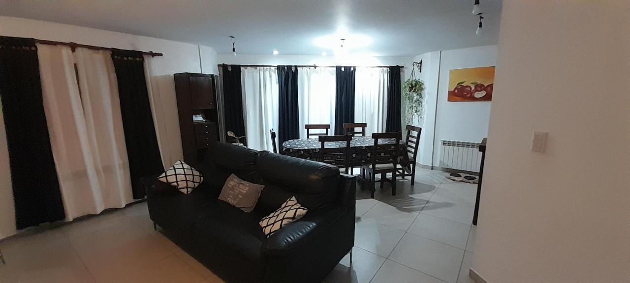 La Esquina Homestay *
