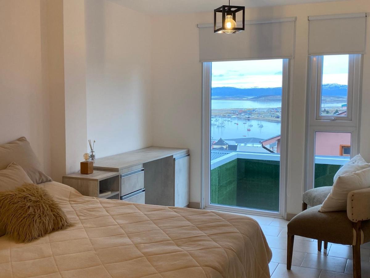 Bahia Infinita * Ushuaia