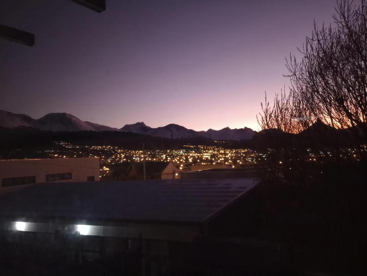 Departamento Fueguinos - * Ushuaia