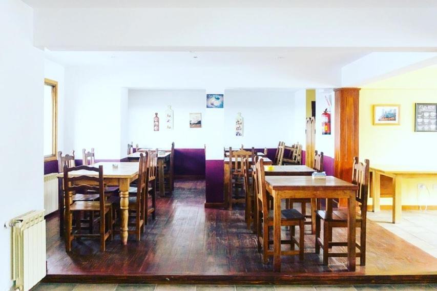 Oikos Inn *