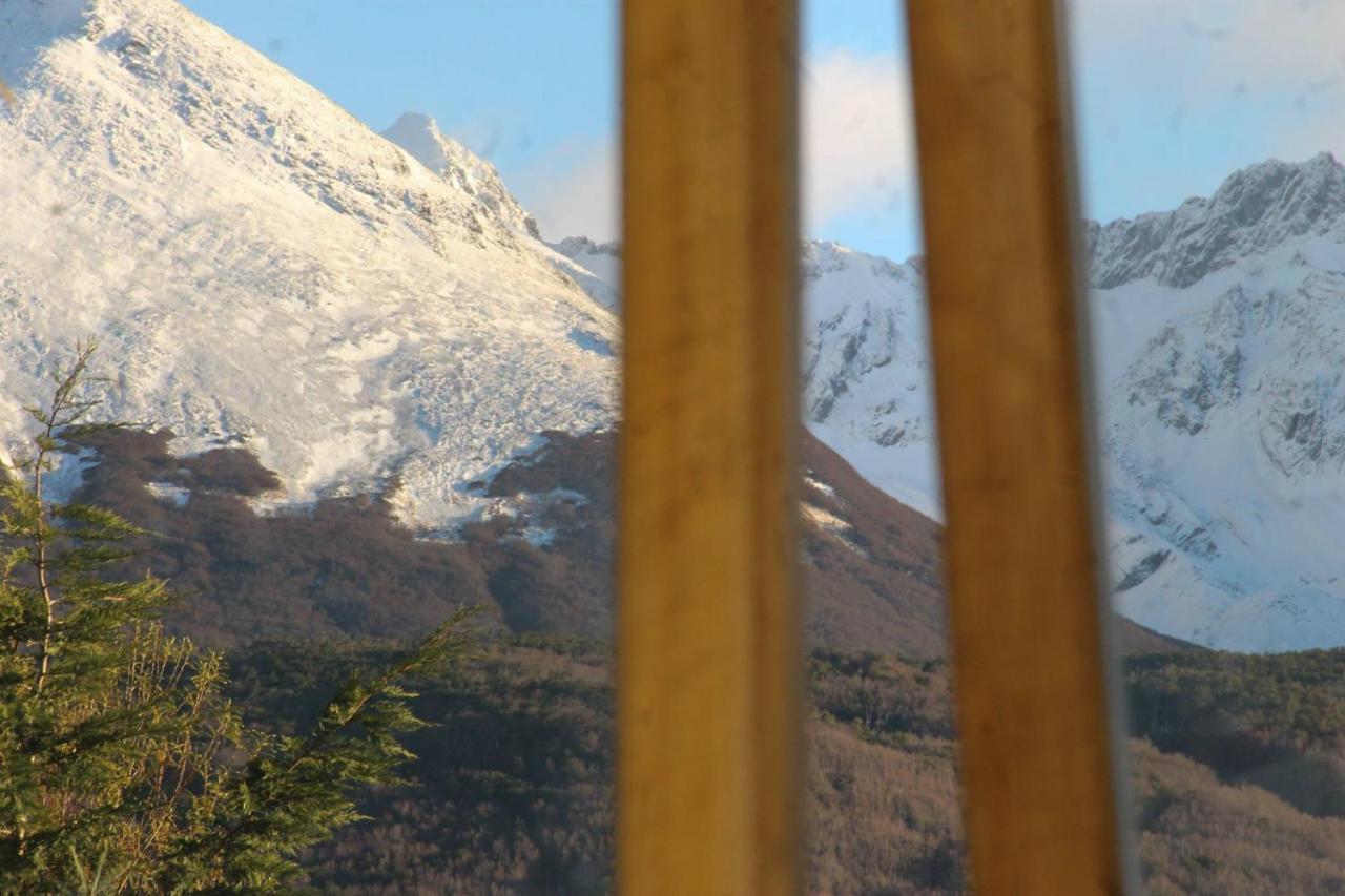 Oikos * Ushuaia