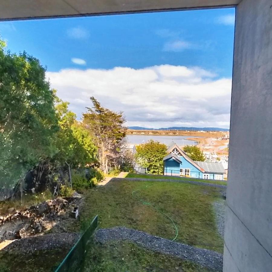 Amundsen * Ushuaia