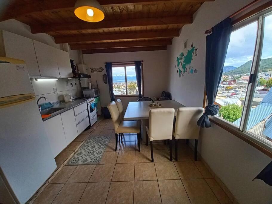 Apartamento Magnifica, Departamento Con Vista Al Canal De Beagle Con Patio Y Asador *