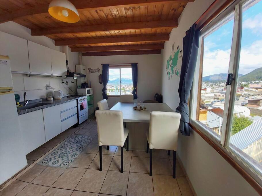 Magnifica, Departamento Con Vista Al Canal De Beagle Con Patio Y Asador Apartamento
