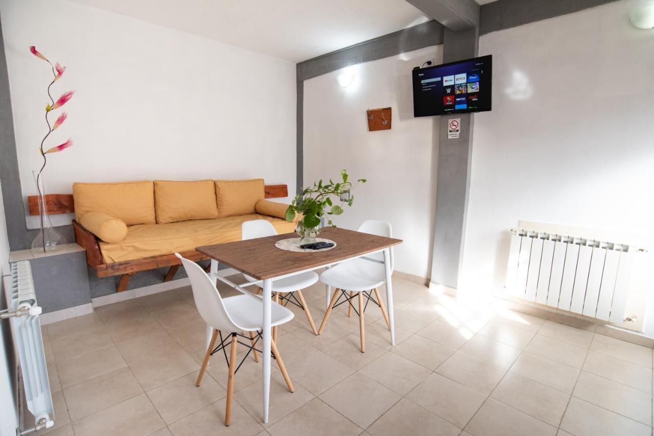 Apartamento 615 *