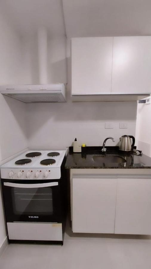 Simon Says - Dulce Noviembre Apartment *